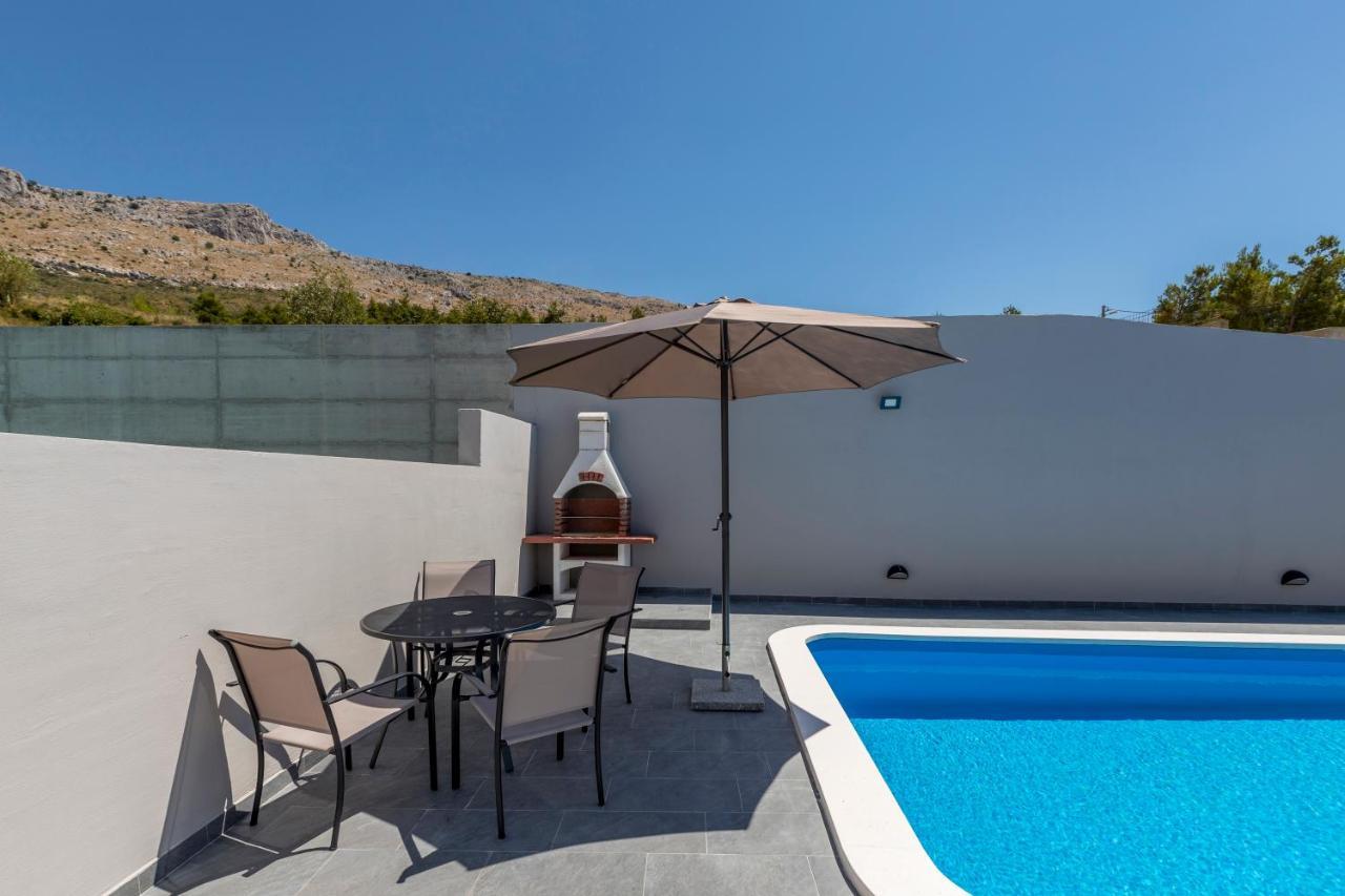 House With Private Pool Magdalena Apartment Podstrana Exterior photo