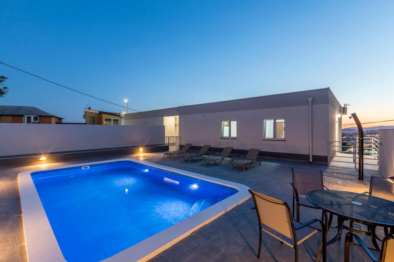 House With Private Pool Magdalena Apartment Podstrana Exterior photo