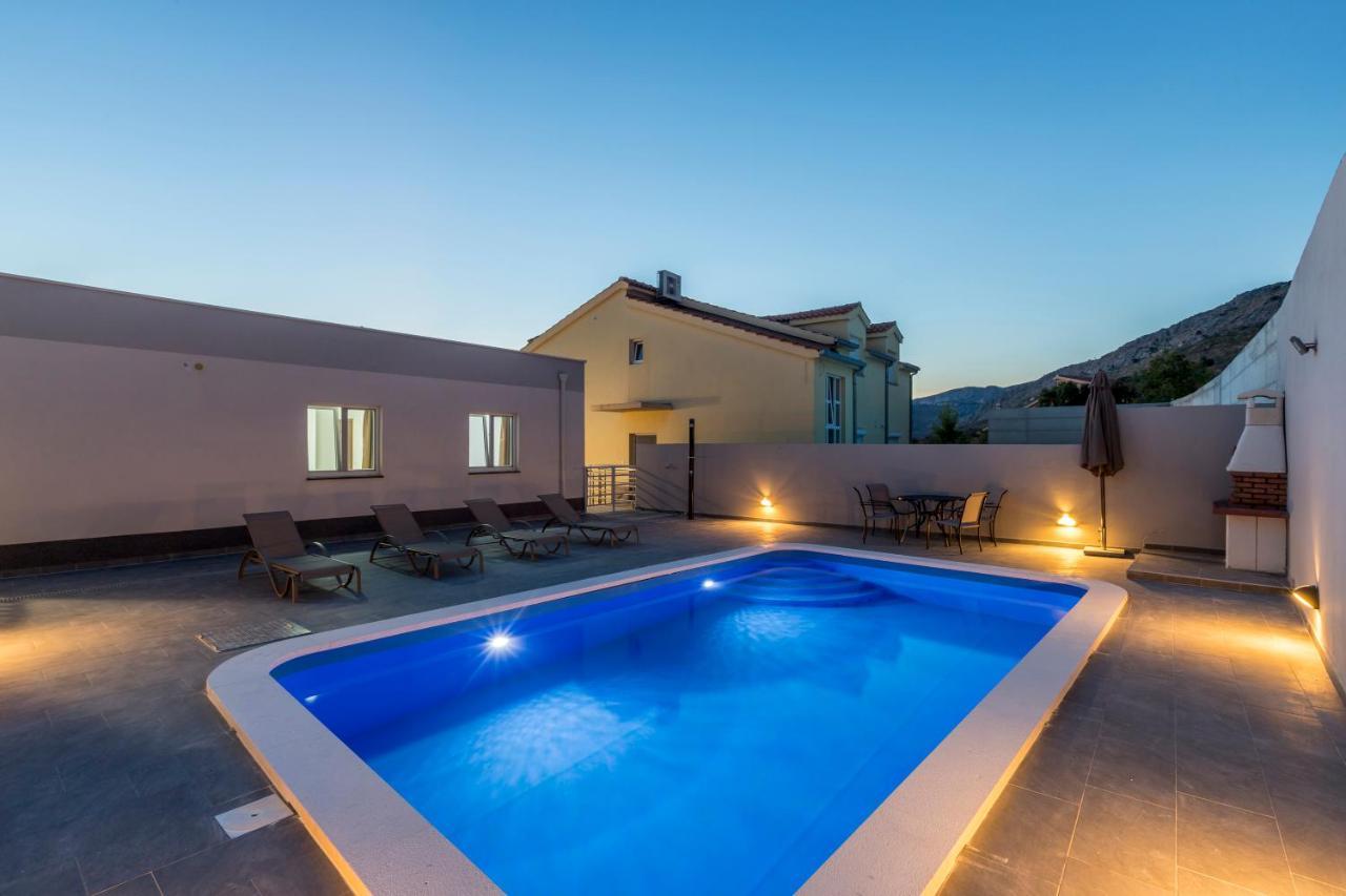 House With Private Pool Magdalena Apartment Podstrana Exterior photo
