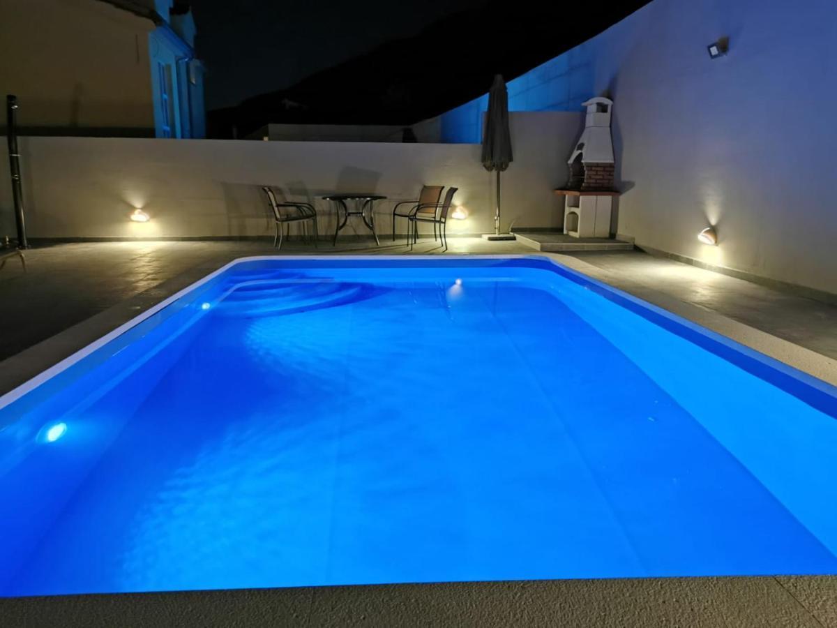 House With Private Pool Magdalena Apartment Podstrana Exterior photo