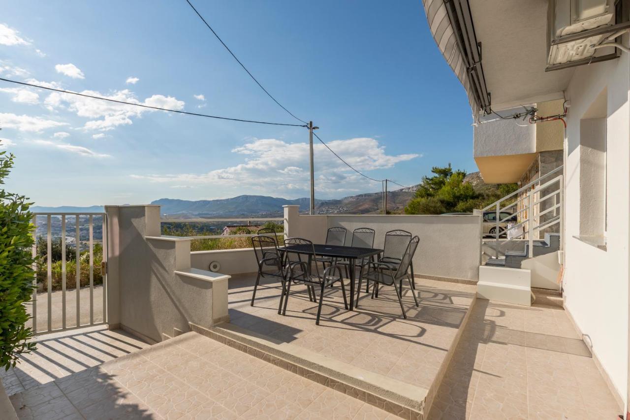 House With Private Pool Magdalena Apartment Podstrana Exterior photo