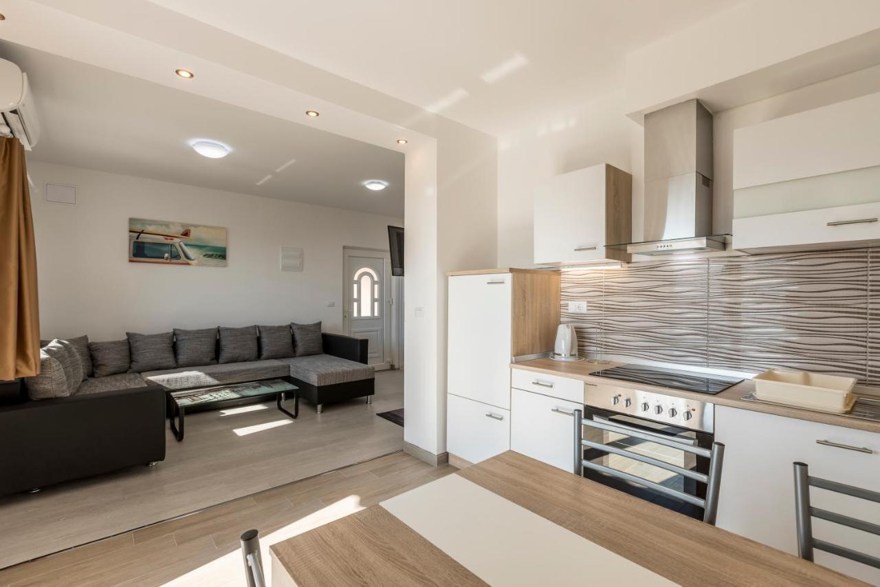House With Private Pool Magdalena Apartment Podstrana Exterior photo