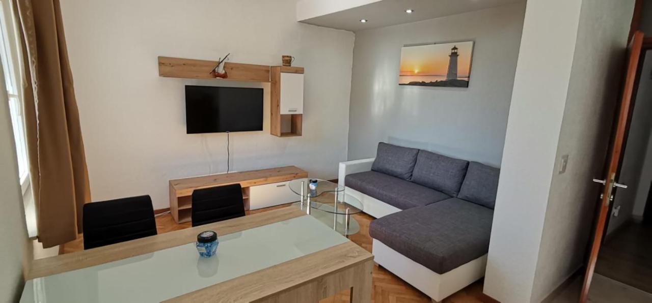 House With Private Pool Magdalena Apartment Podstrana Exterior photo